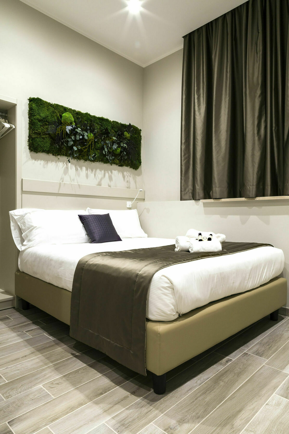 Aeterno Eco Roma